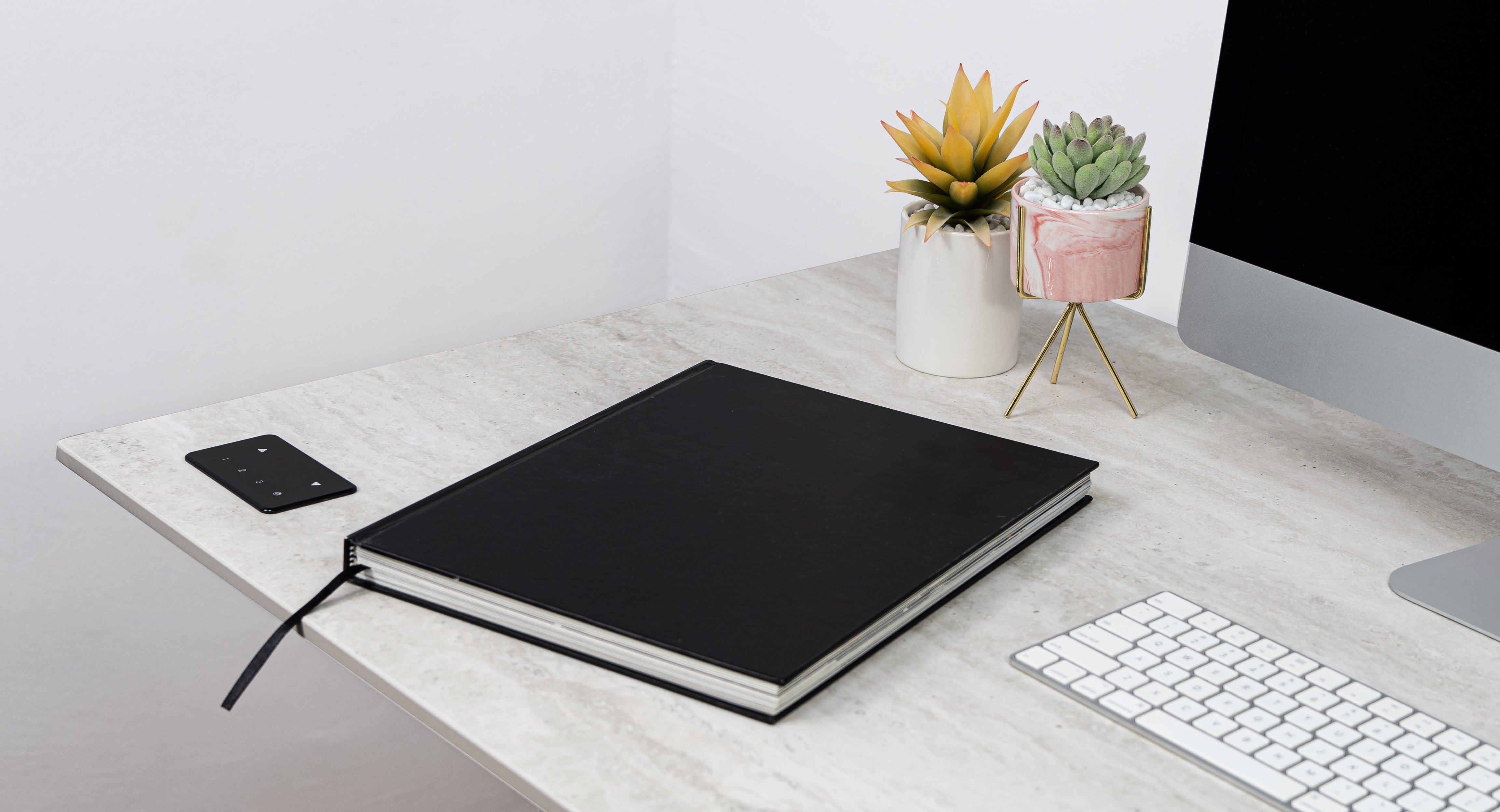 LYRA Standing Desk