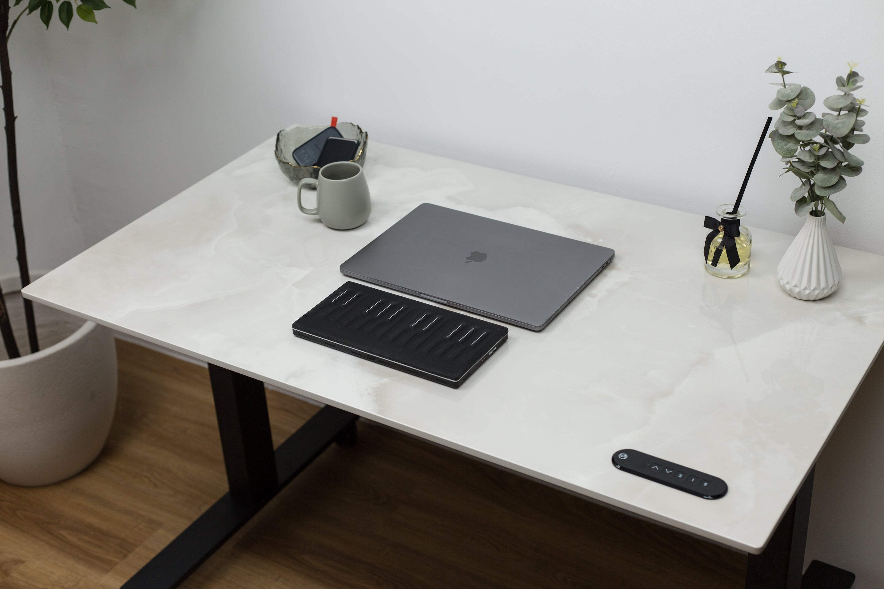 Helena Sintered Stone Standing Desk